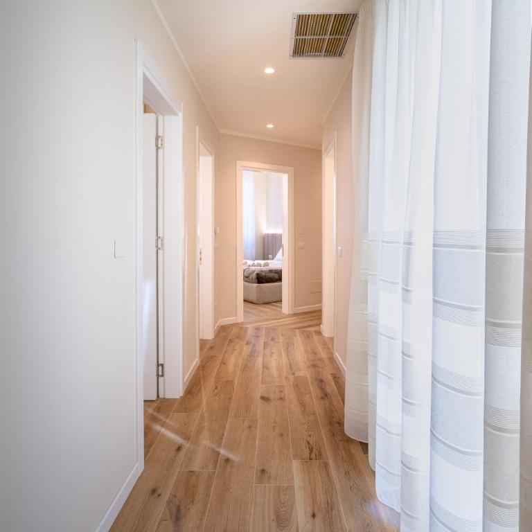 Dimora Marcello Luxury Apartment Florence - Three-Bedroom Deluxe Apartment - 5