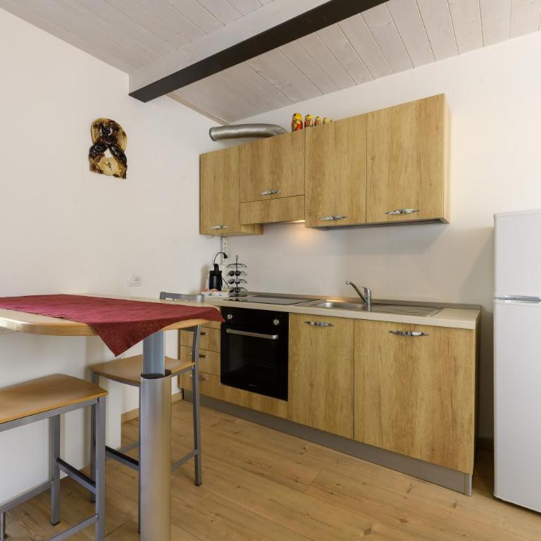 Casa Vacanza Nonna Pia I & III in "Piazza Basilica" - Habitación Doble con balcón - 17