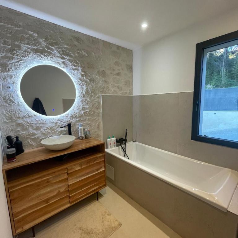 Peaceful contemporary house - Villa - 16
