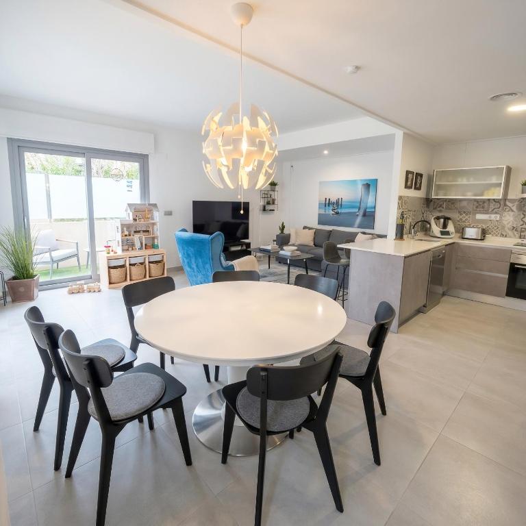 Villa Amalia - Three-Bedroom Villa - 13