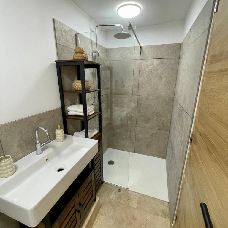 Location estivale 4 à 7 personnes Santa Giulia - Appartement 2 Chambres - Vue sur Mer - 6