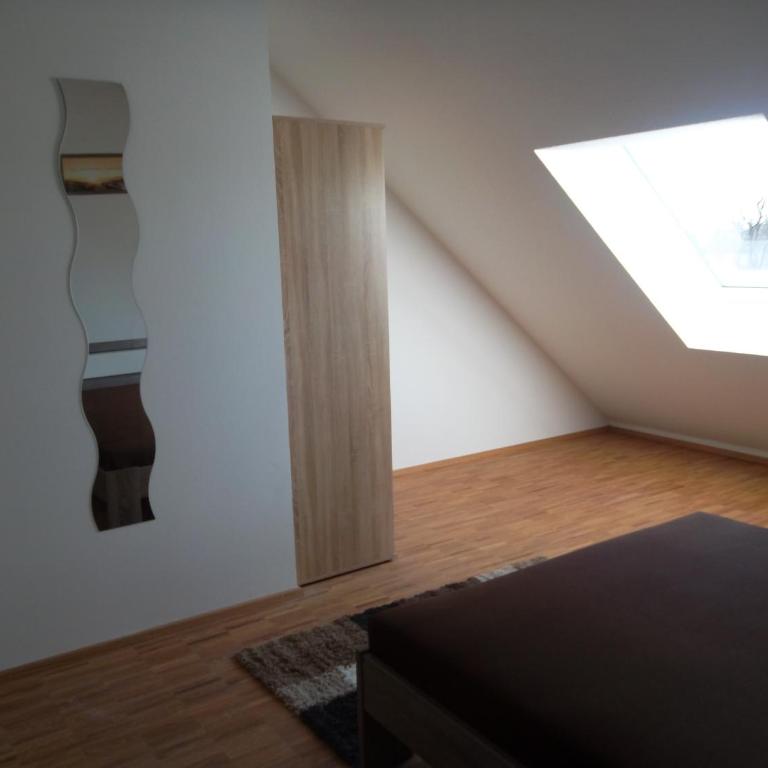 One room in a shared house near MAN-MTU-BMW - Apartamento de 1 dormitorio - 5