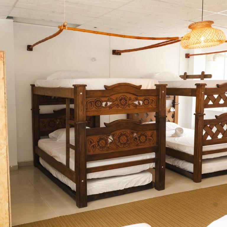 Raizen Hostel - Family Room - 4