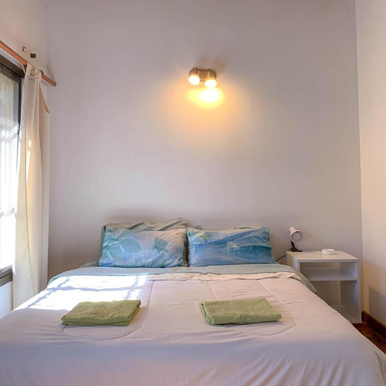 Casa Avellaneda I 12 pax - A 6 cuadras Arístides - Three-Bedroom House - 4