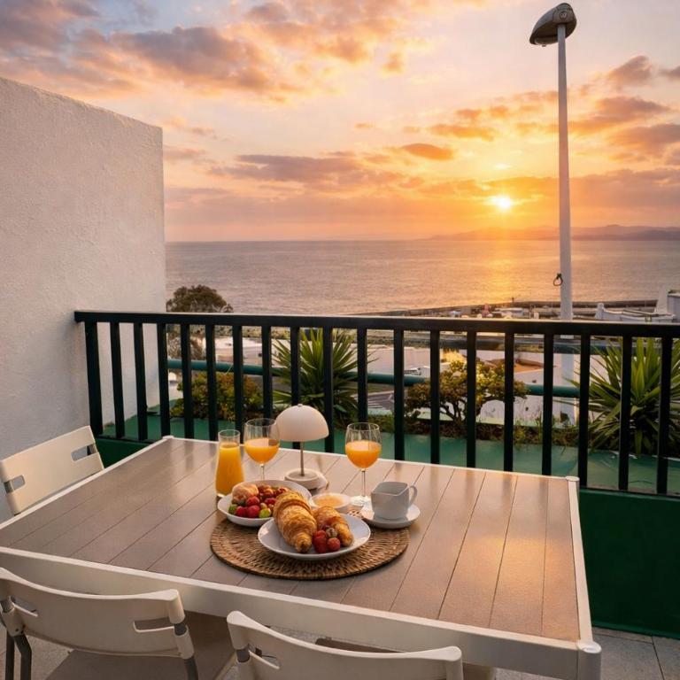 La Florida Blue Beach Puerto del Carmen, en el centro, con vistas al mar piscina y muy cerca de la playa - Apartamento de 1 dormitorio - 1