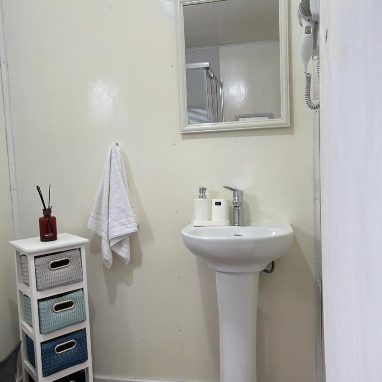 Hostal Chucaita Puerto Cisnes - Apartment - Ground Floor - 6