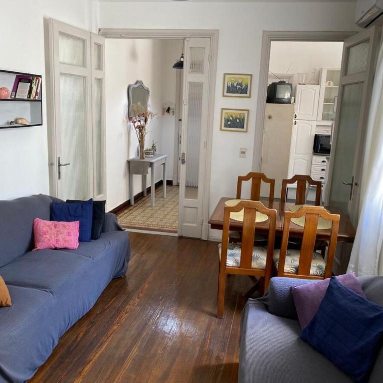 Art Deco Palace near La Rambla - Two-Bedroom Apartment - 3