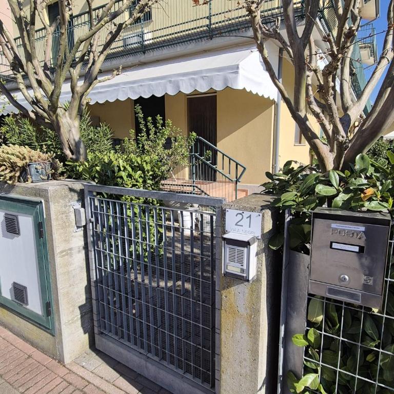 Cà delle Mimose - Appartamento con 2 Camere da Letto, Balcone e Terrazza - 7