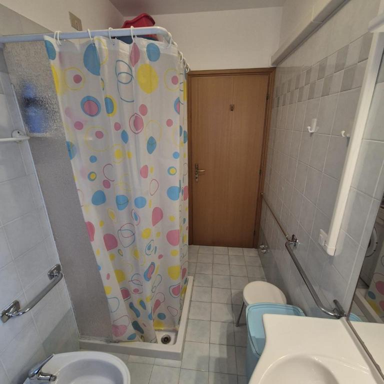 Cà delle Mimose - Appartamento con 2 Camere da Letto, Balcone e Terrazza - 17