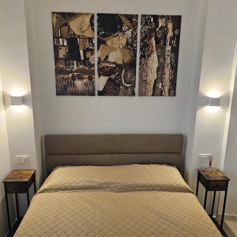 EOS Guest House - Camera Matrimoniale Deluxe con Balcone - 2