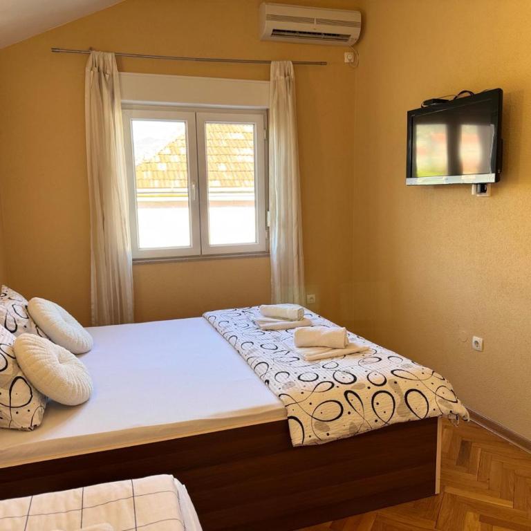 Central Stay Mostar - Triple Room - 6
