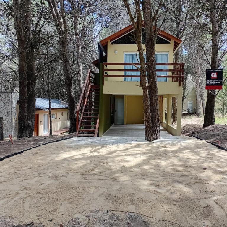 Bosque y Mar - Three-Bedroom House - 26