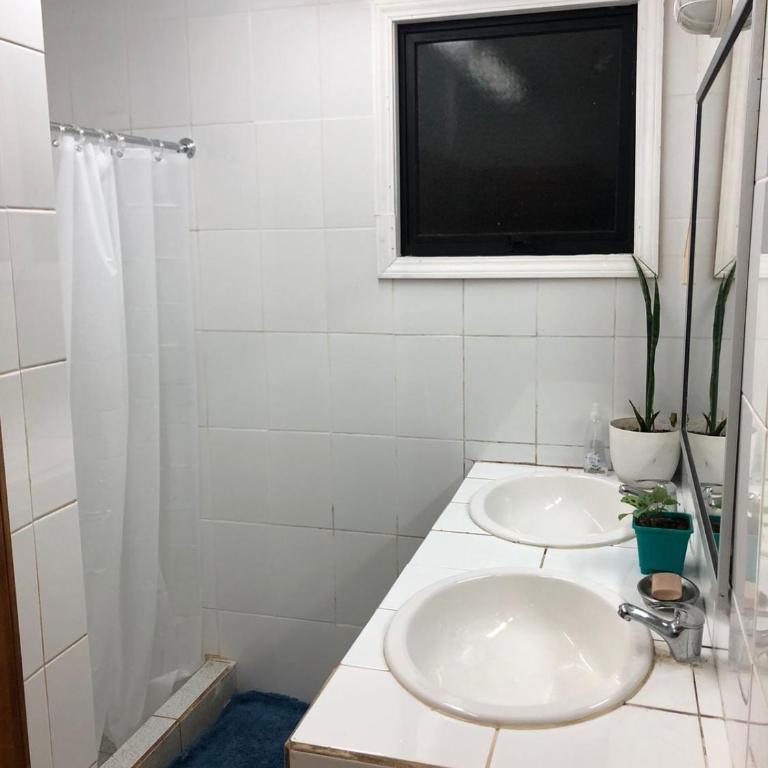 Habitación amplia, acogedora y cálida - Double Room with Private Bathroom - 2