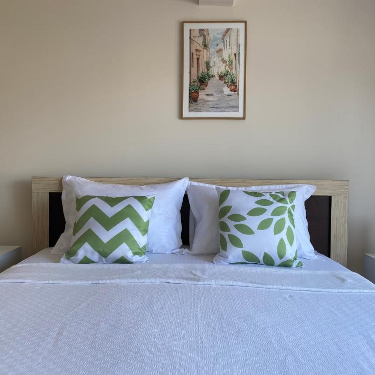 City Suites Budva - Deluxe Double Room with Balcony - 22