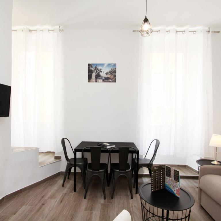 Appartements T2 Rue Conventionnel Chiappe, quartier Citadelle port - Appartamento con 1 Camera da Letto - 10
