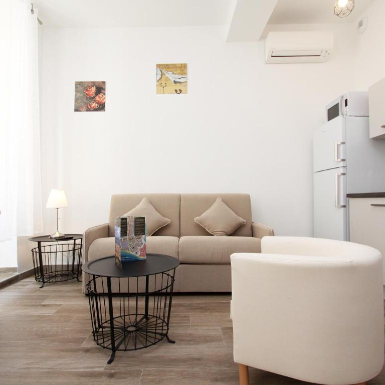 Appartements T2 Rue Conventionnel Chiappe, quartier Citadelle port - Appartamento con 1 Camera da Letto - 9