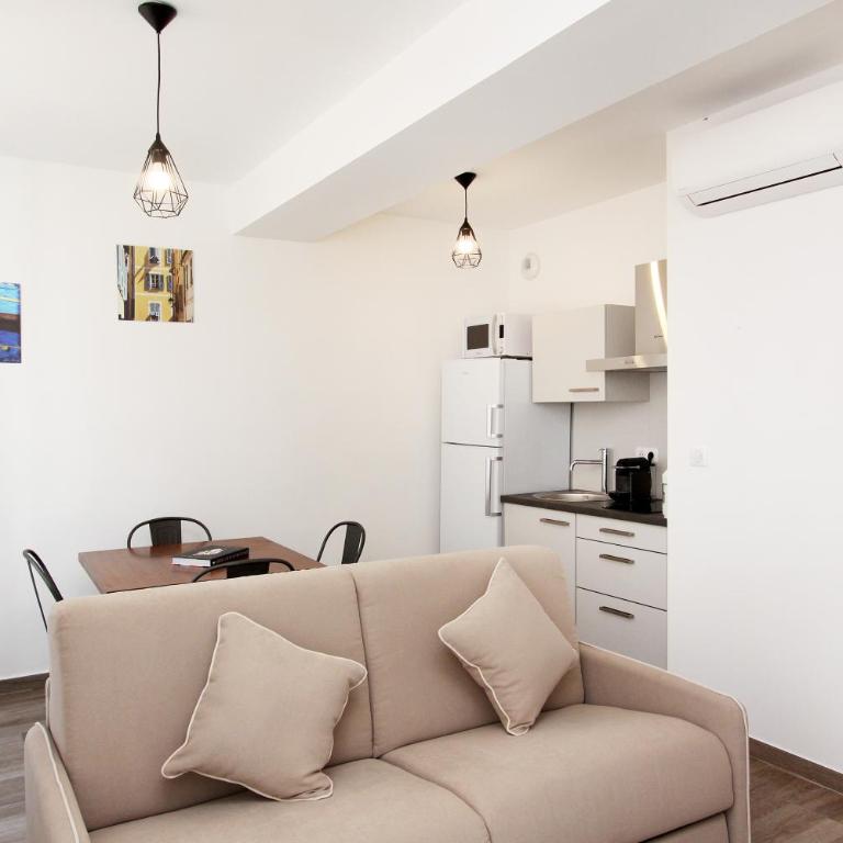 Appartements T2 Rue Conventionnel Chiappe, quartier Citadelle port - Appartamento con 1 Camera da Letto - 5