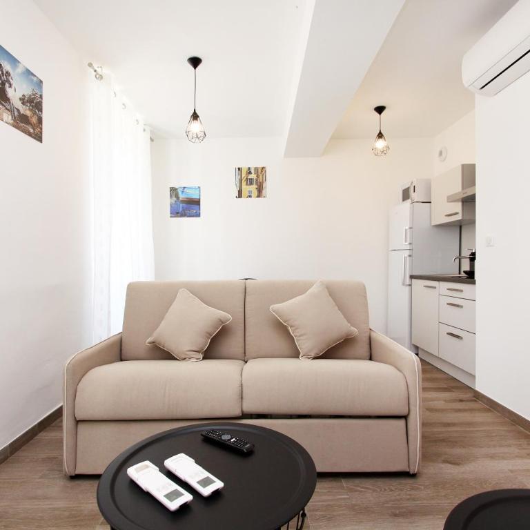 Appartements T2 Rue Conventionnel Chiappe, quartier Citadelle port - Appartamento con 1 Camera da Letto - 4
