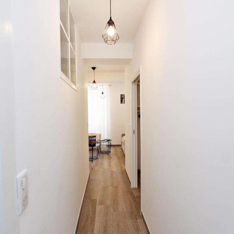 Appartements T2 Rue Conventionnel Chiappe, quartier Citadelle port - Appartamento con 1 Camera da Letto - 14