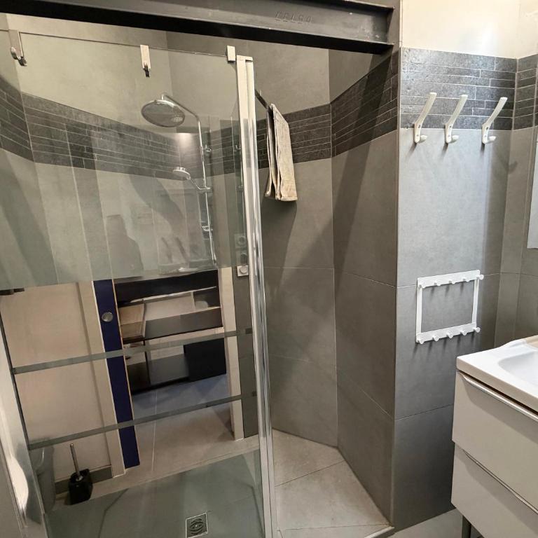 Cocon Urbain 44m2 pour 2 à 4 personnes - Appartement 1 Chambre - Vue sur Ville - 5