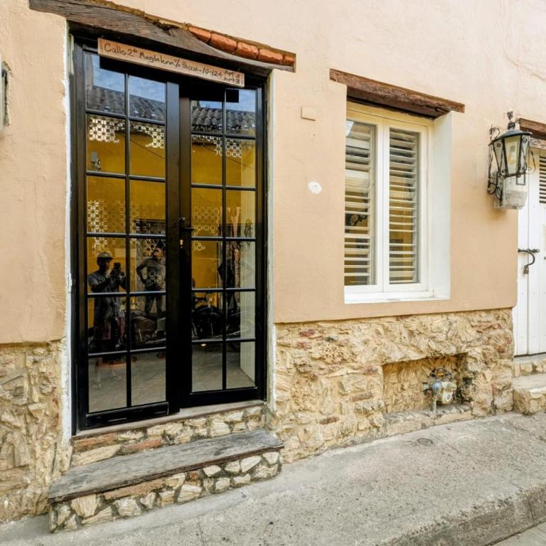 Duplex 5 min walk to all spots in historic center - One-Bedroom Apartment - 15