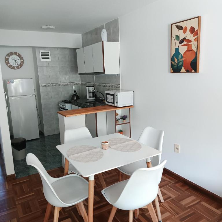 Cómodo apartamento céntrico con garaje - One-Bedroom Apartment - 6