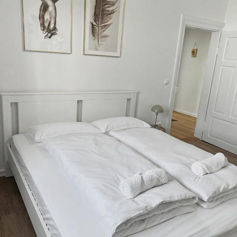 MEGHA Living - 2 Zimmer Appartments mit Küche - Zentral - Apartment - 16