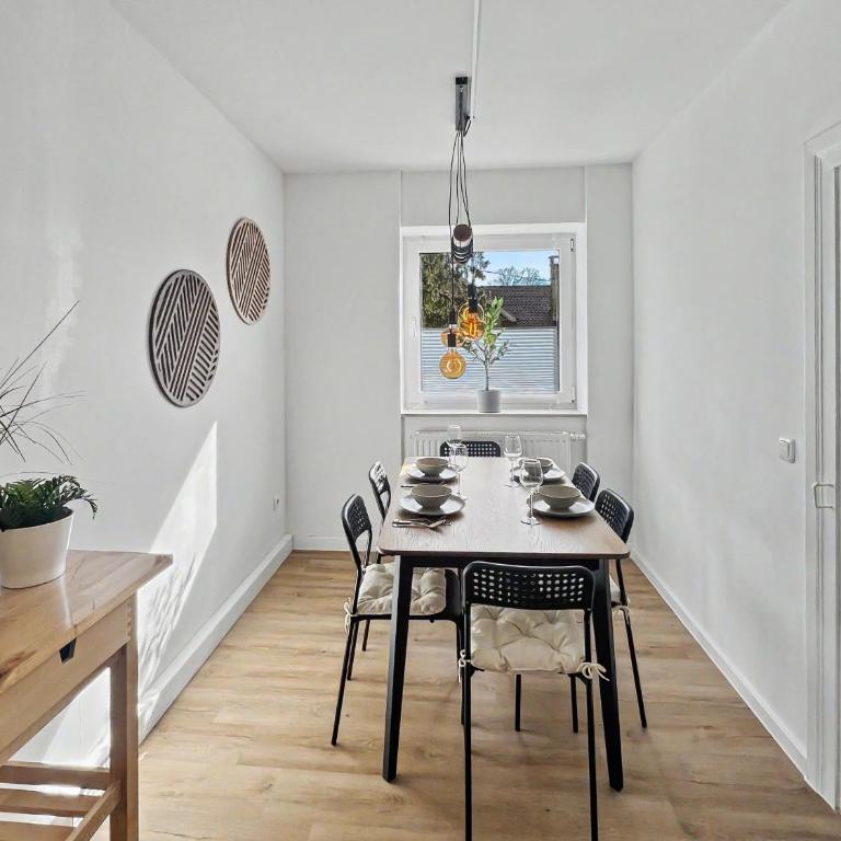 MEGHA Living - 2 Zimmer Appartments mit Küche - Zentral - Apartment - 11