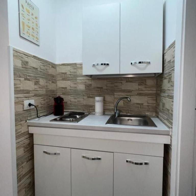 Domus Neapolis - Appartamento con 1 Camera da Letto - 4