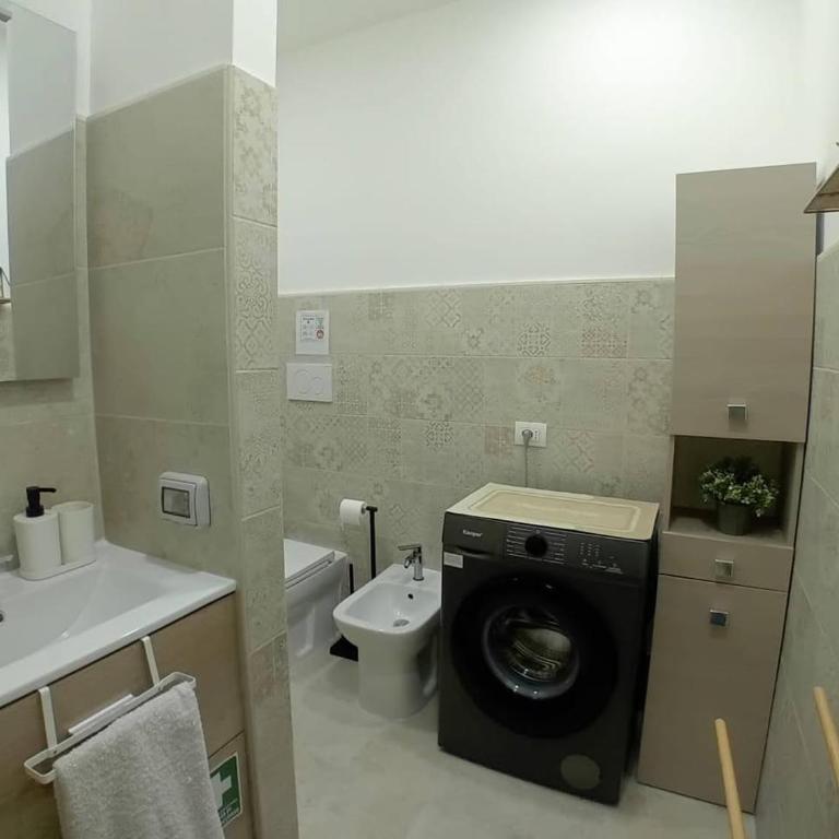 La terrazza nel centro "Appartamento con 2 Stanze e 2 Bagni' - Appartement - Rez-de-Chaussée - 19