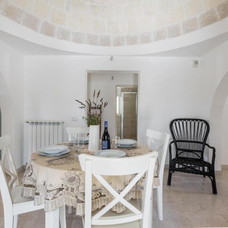 Trullo Lei by Borgo Paoli, Romantic Experience with Pool & Olive Trees in Ostuni - Two-Bedroom Villa - 16