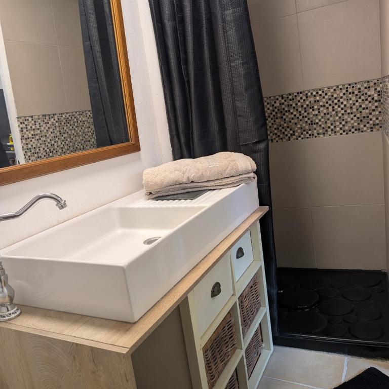 Studio Saint Michel - Appartement 1 Chambre - 6