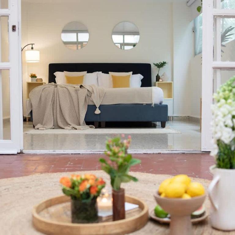 FAST WIFI, Beautiful PH steps away from Masaryk - Apartamento - 6