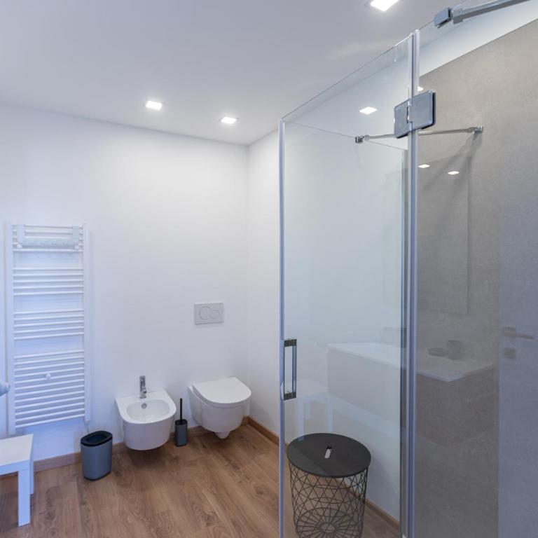 Adua1 Stresa - Appartamento con 2 Camere da Letto e Terrazza - 8