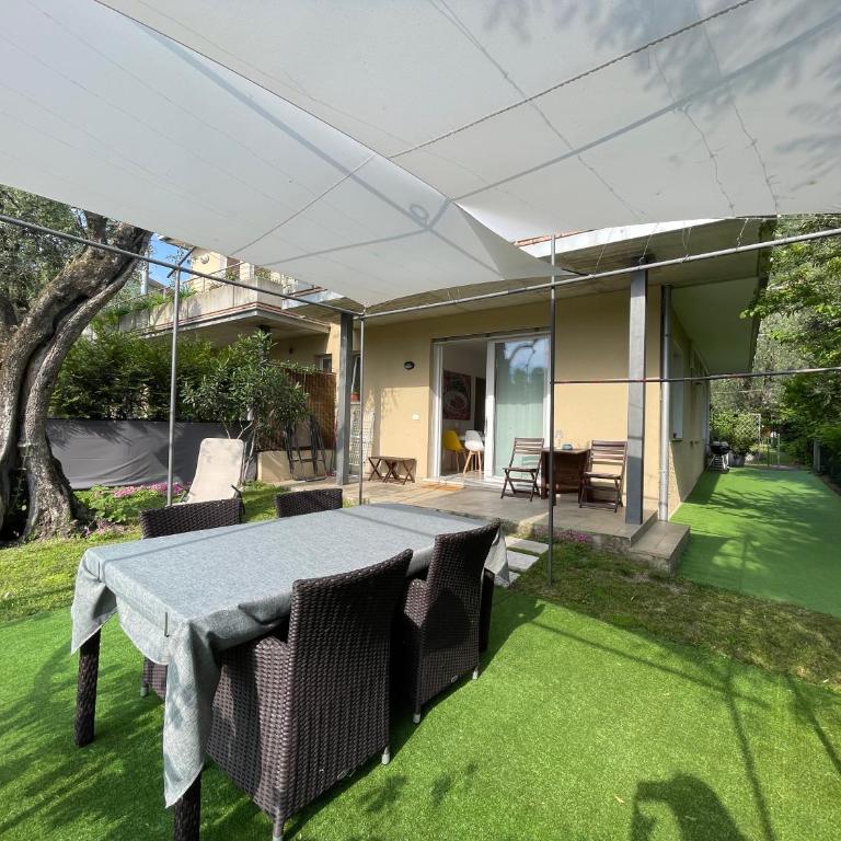 Casa Mario & Laura Ferienwohnungen FREE WI-FI PRIVATE PARKING - Appartamento con 2 Camere da Letto e Vista Giardino - 2