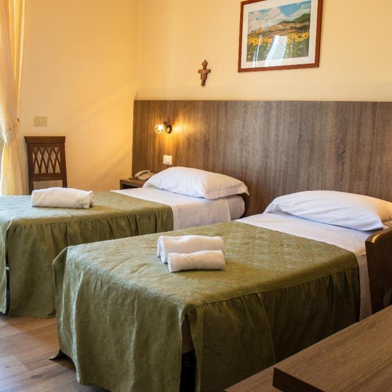 Hotel La Tavola Rotonda - Camera Superior Matrimoniale/Doppia con Letti Singoli - 5