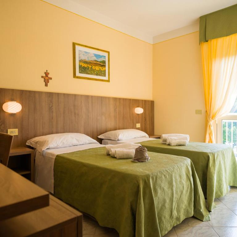 Hotel La Tavola Rotonda - Camera Superior Matrimoniale/Doppia con Letti Singoli - 6
