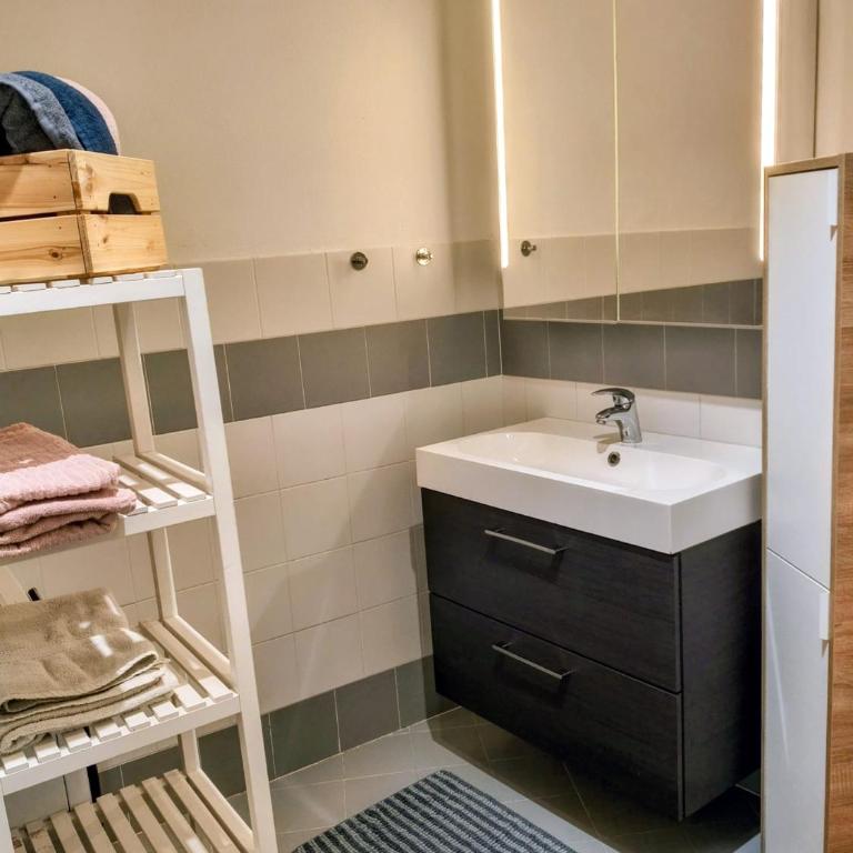 Resta Con Me - One-Bedroom Apartment - 11