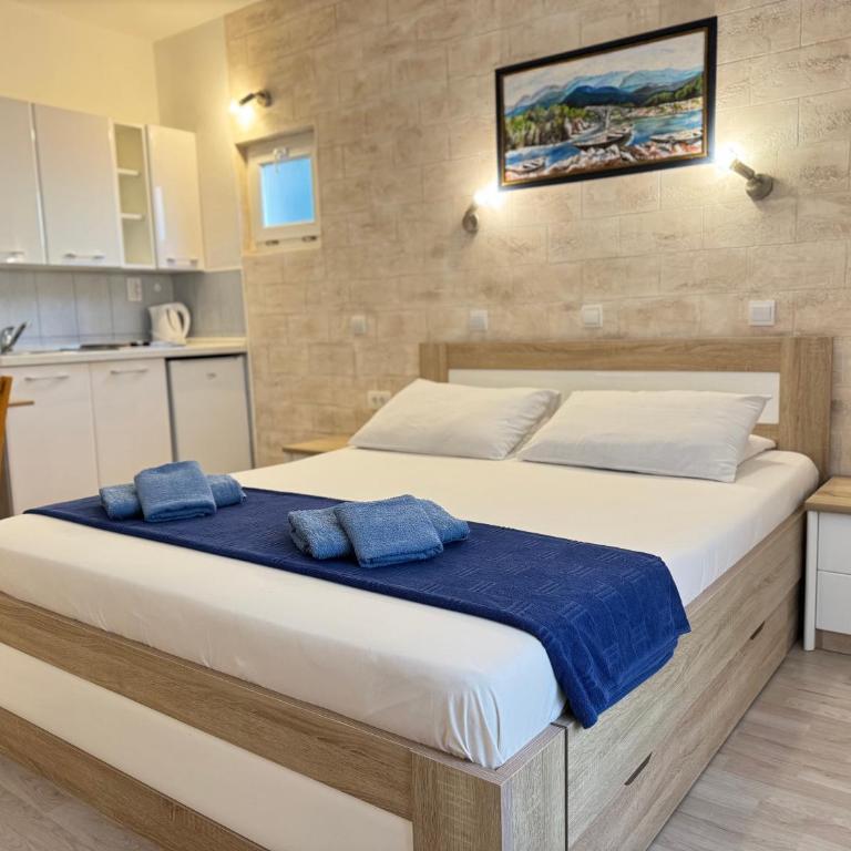 Guesthouse Apartments Čenić - Economy Studio - 16
