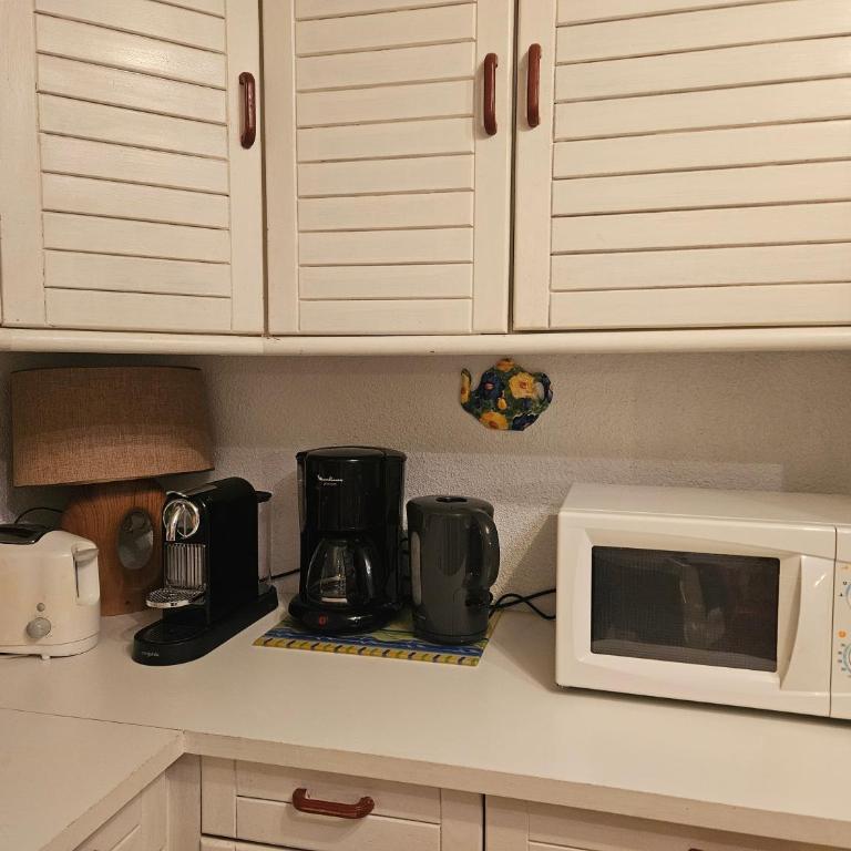 CAP's Home - One-Bedroom Apartment - 9