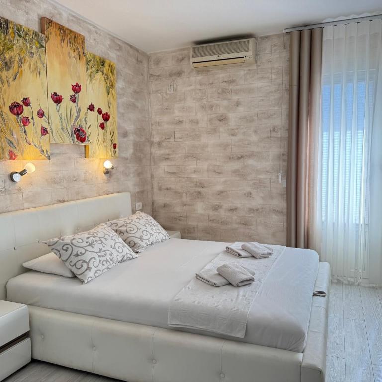 Guesthouse Apartments Čenić - Studio with Balcony and Partial Sea View - 8