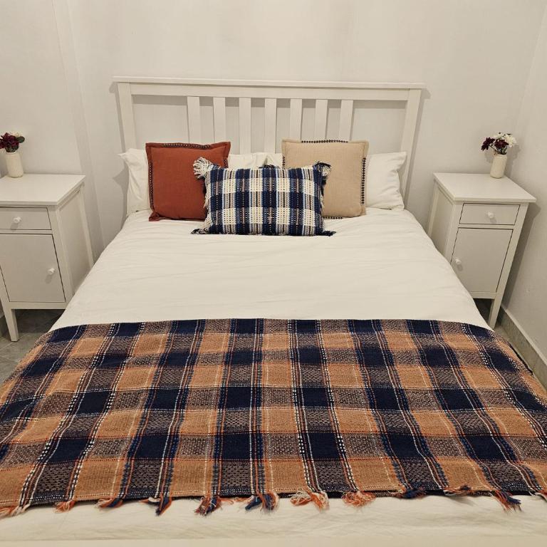 Solo or Couple , Solo o Pareja - Habitación Doble Económica - 4
