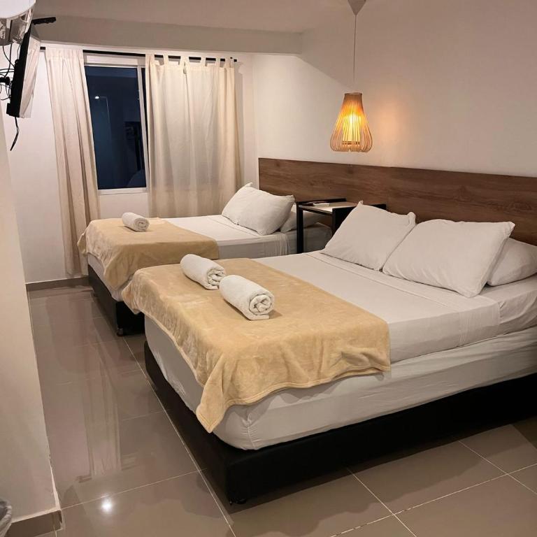 Hotel Sol Caribe Cartagena - Classic Quadruple Room - 4