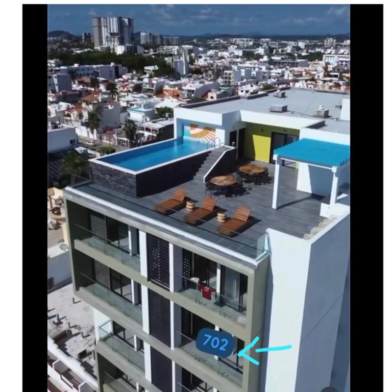 ZAFIRA condos, ocean view, 2 bedrooms 2 bathrooms, rooftop and pool - Three-Bedroom Apartment - 1