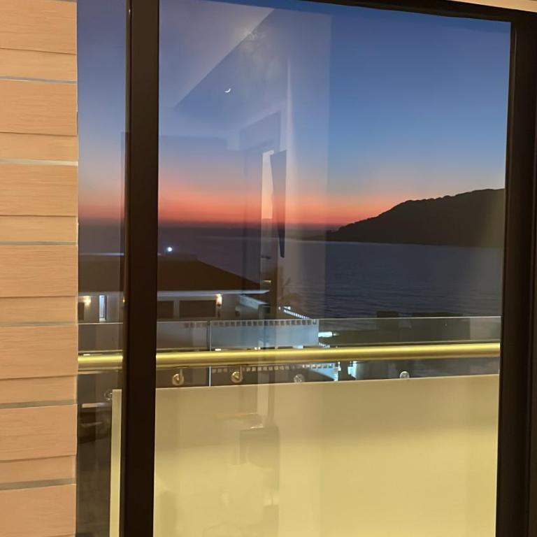 ZAFIRA condos, ocean view, 2 bedrooms 2 bathrooms, rooftop and pool - Three-Bedroom Apartment - 21