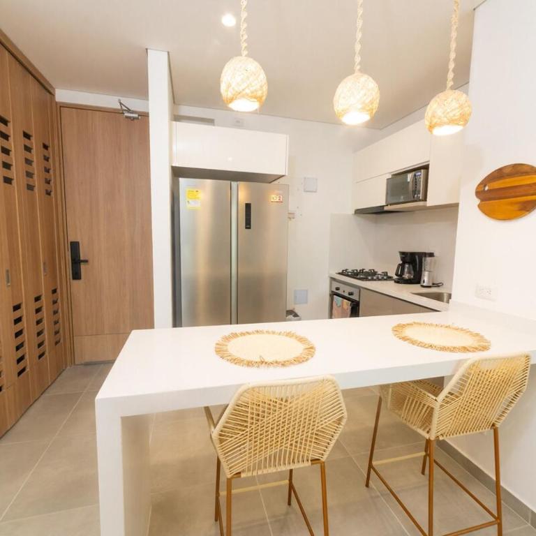 Luxury 2BR - Ocean View - Playa Salguero - Two-Bedroom Apartment - 11