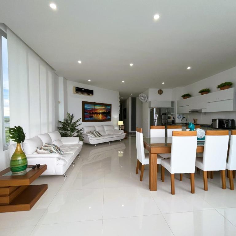 Apartamento de Lujo Frente al Mar con Terraza y Piscina - Apartamento de 3 dormitorios - 22