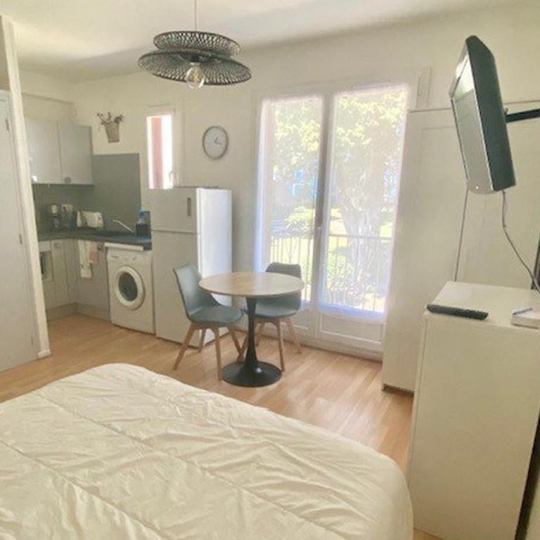 Studio proche centre-ville - 2 pers. - Studio - 10
