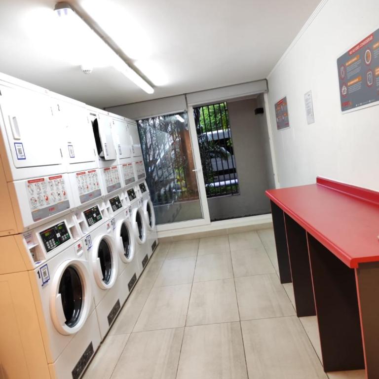 Suite Moderna Parking Movistar checkin Smart - Two-Bedroom Apartment - 14