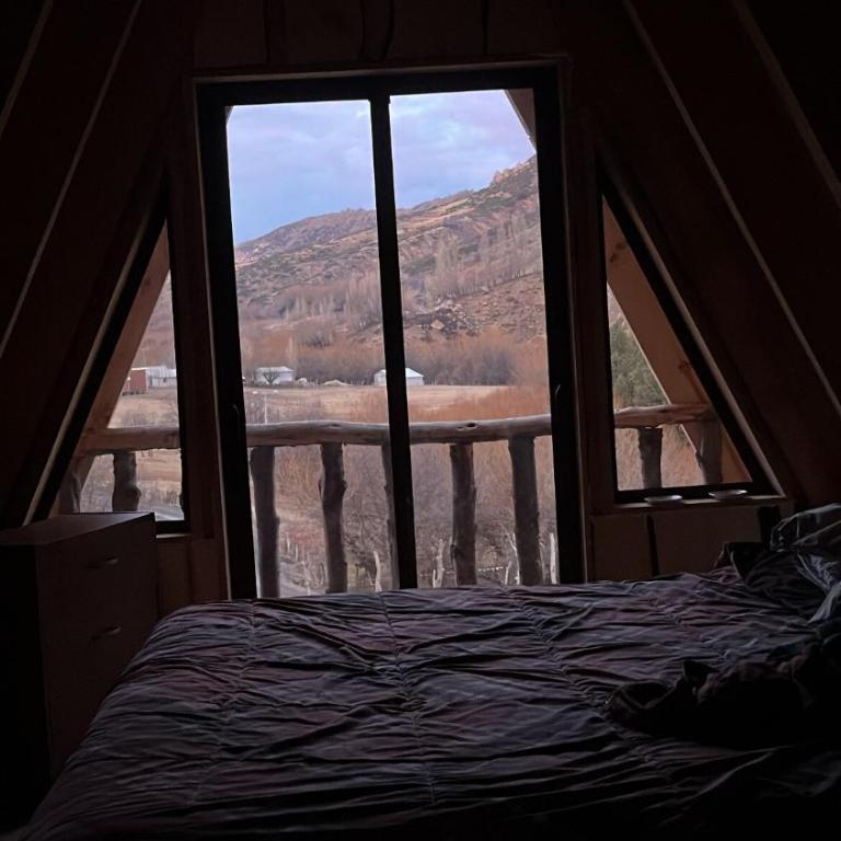 Cordillera Cabin with Alma Suiza - Two-Bedroom Chalet - 5